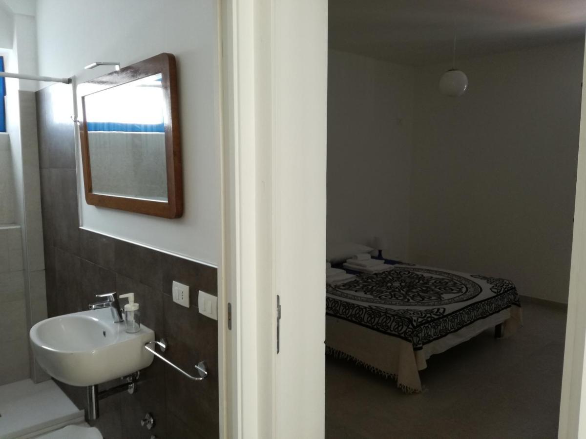 Portopalo Di Capo Passero Mediterranea Guesthouse B&B מראה חיצוני תמונה