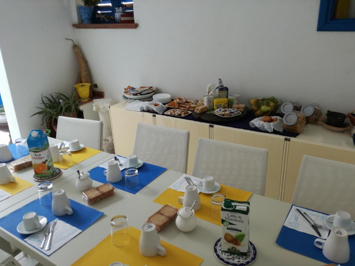Portopalo Di Capo Passero Mediterranea Guesthouse B&B מראה חיצוני תמונה